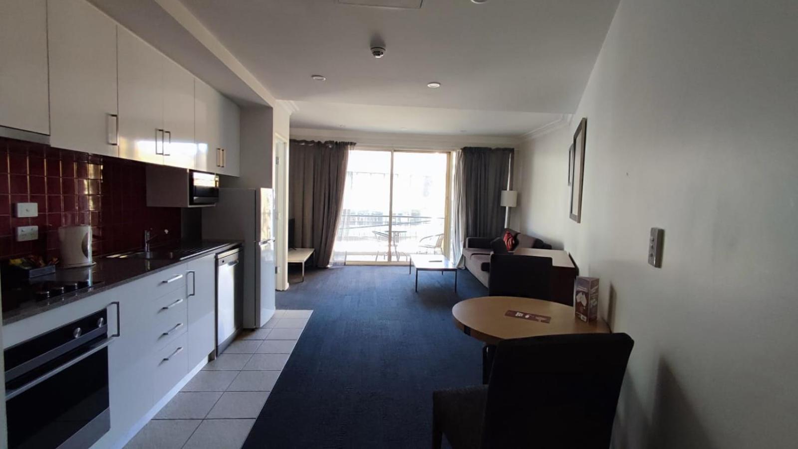 South Yarra Central Apartment Hotel Melbourne Exteriör bild