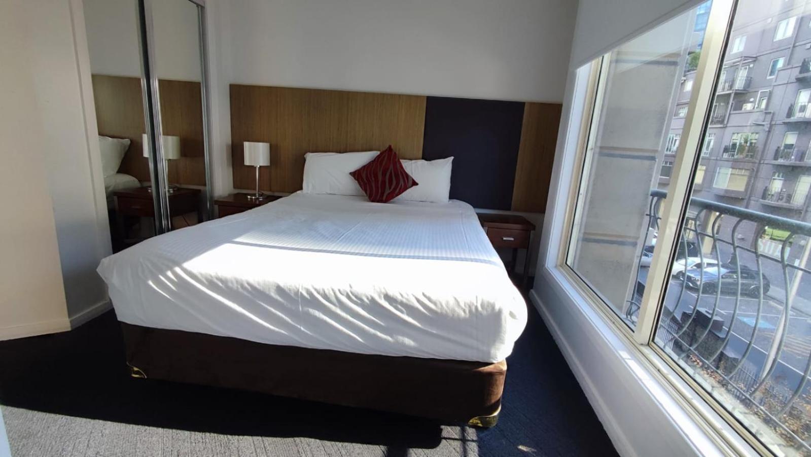 South Yarra Central Apartment Hotel Melbourne Exteriör bild