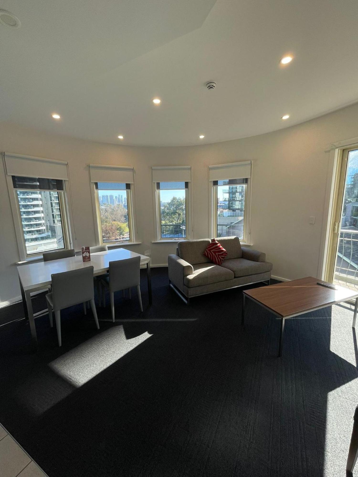 South Yarra Central Apartment Hotel Melbourne Exteriör bild