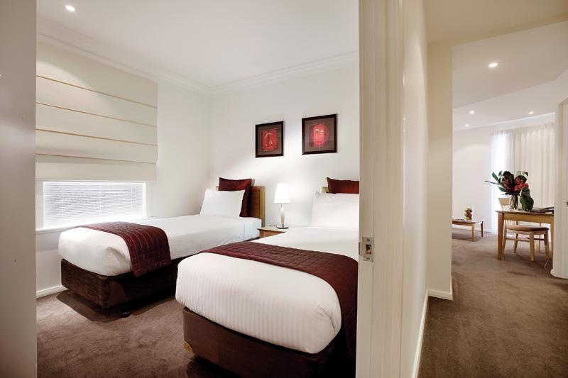 South Yarra Central Apartment Hotel Melbourne Exteriör bild