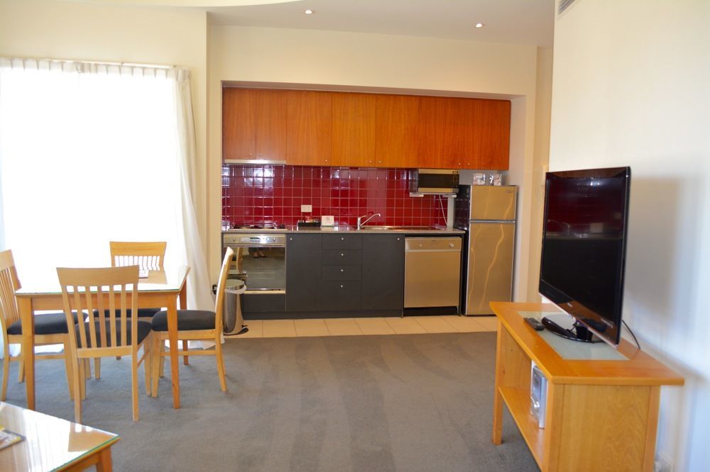 South Yarra Central Apartment Hotel Melbourne Exteriör bild