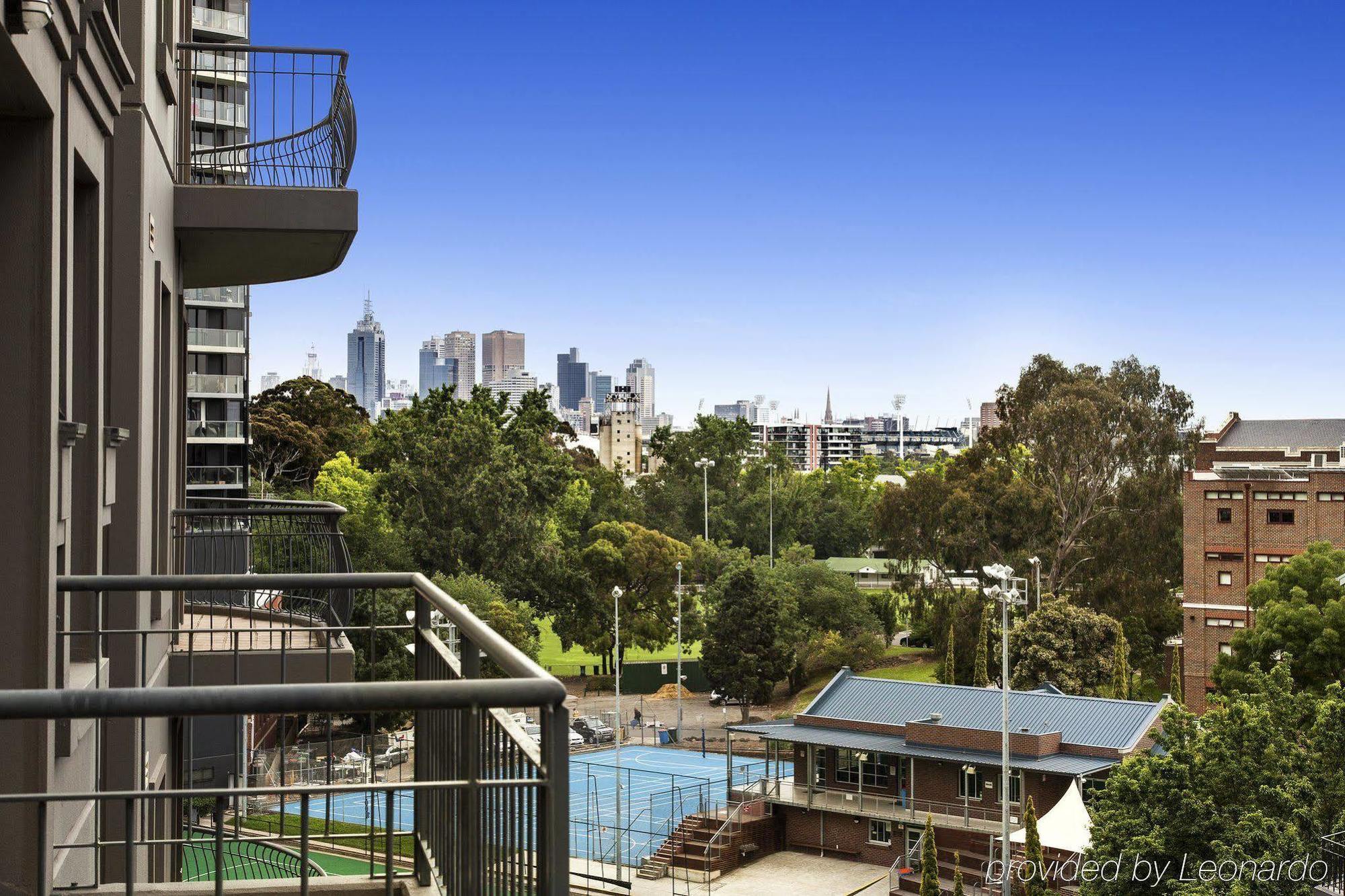 South Yarra Central Apartment Hotel Melbourne Exteriör bild