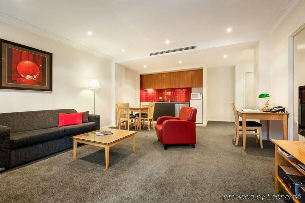 South Yarra Central Apartment Hotel Melbourne Exteriör bild
