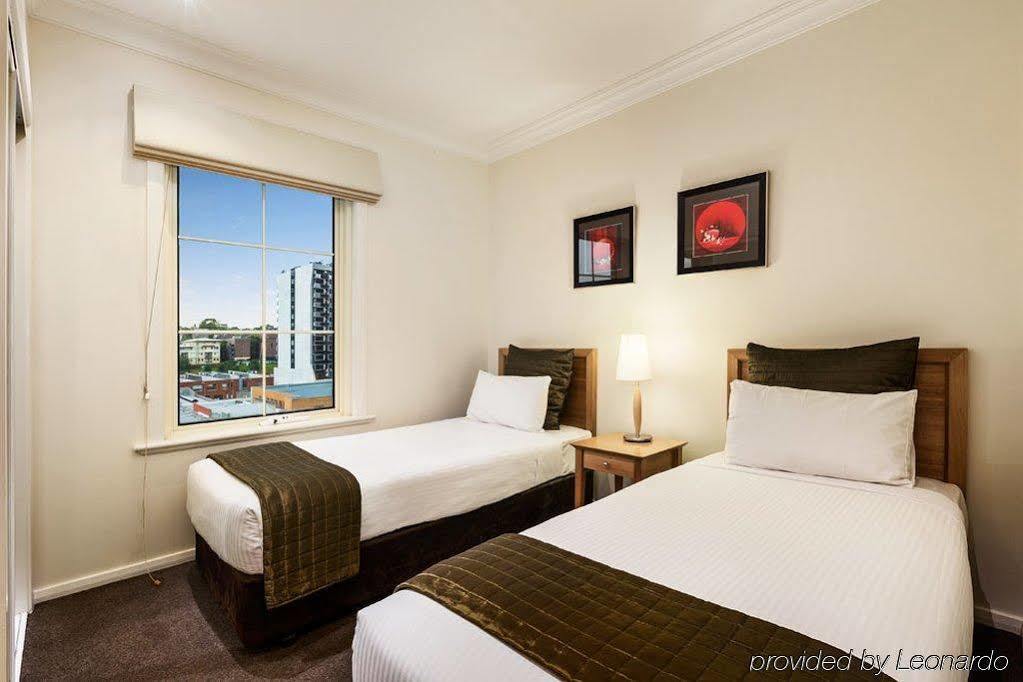 South Yarra Central Apartment Hotel Melbourne Exteriör bild