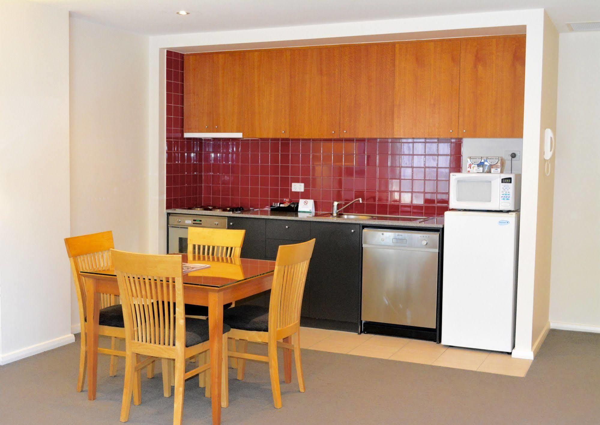 South Yarra Central Apartment Hotel Melbourne Exteriör bild